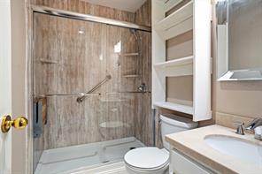 400 Woodlake Circle - Photo 11