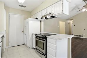 400 Woodlake Circle - Photo 7