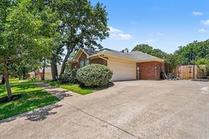 1249 Cross Creek Drive - Photo 3