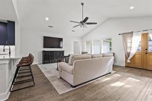 1834 S Park Avenue - Photo 4