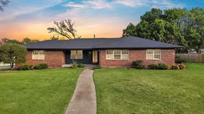 1618 Comanche Trail - Photo 1