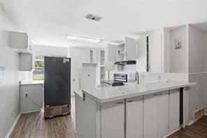 1029 Usher Street - Photo 15