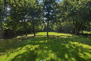 1029 Usher Street - Photo 27