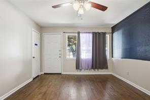 1029 Usher Street - Photo 8