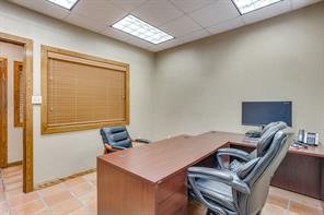 3500 Noble Avenue - Photo 11
