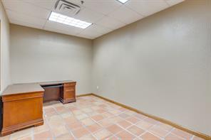 3500 Noble Avenue - Photo 14