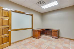 3500 Noble Avenue - Photo 15