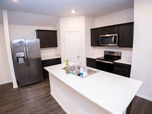 2928 Shoemaker Drive - Photo 5