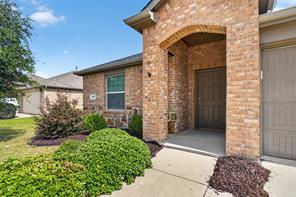 416 Azalea Drive - Photo 2