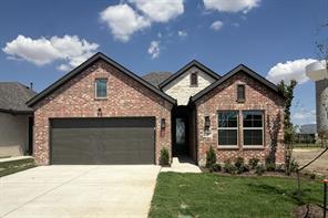 208 Ravenna Boulevard - Photo 1