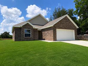 600 Crockett Drive - Photo 1