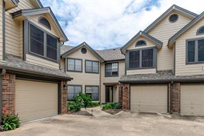 402 Santa Fe Trail - Photo 1