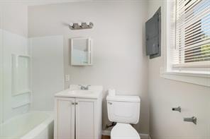 401 S Donoho Street - Photo 11