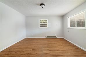 401 S Donoho Street - Photo 6