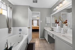 10610 Gleneagles Lane - Photo 9