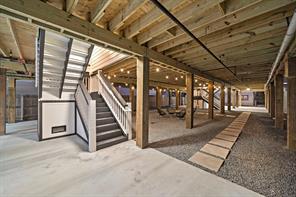 808 Sealy Avenue - Photo 33