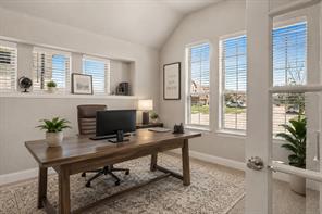 2325 Cambridge Avenue - Photo 5