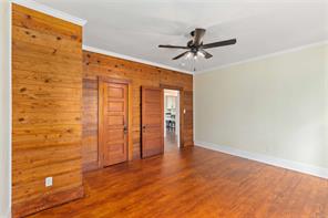 709 Avenue H - Photo 18