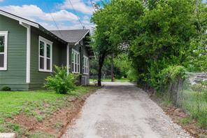 709 Avenue H - Photo 22
