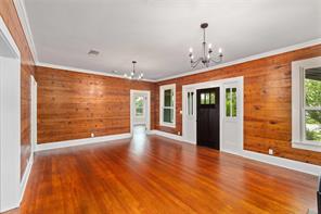 709 Avenue H - Photo 6