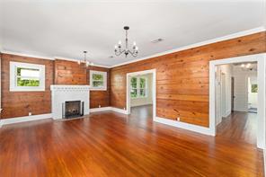 709 Avenue H - Photo 7