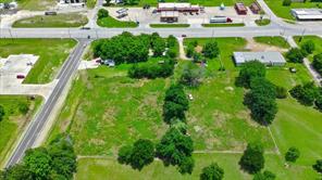 102 E Highway 31 - Photo 21
