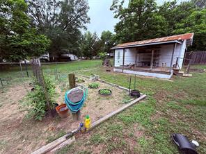 306 Floyd Street - Photo 18