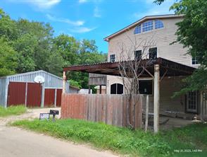 9611 Private Road 3826 - Photo 3