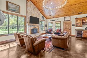 660 FM 203 - Photo 20