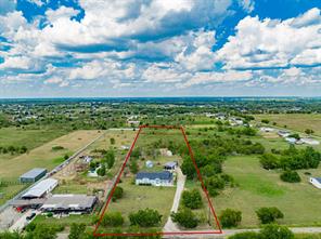 4510 County Road 2596 - Photo 1