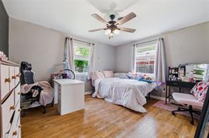 1213 Park Center Street - Photo 16