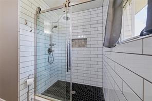 1213 Park Center Street - Photo 19