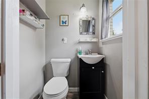1213 Park Center Street - Photo 20
