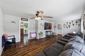 1213 Park Center Street - Photo 8