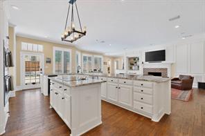 5700 Walden Drive - Photo 15