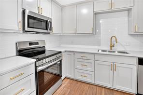 5308 South Drive - Photo 1