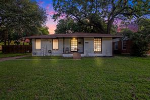 1003 Ash Street - Photo 3