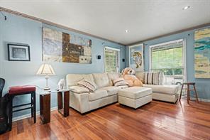 1003 Ash Street - Photo 6