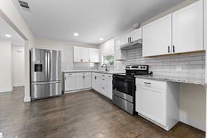 3806 Castle Hills Drive - Photo 1