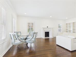1521 S Chilton Avenue - Photo 4
