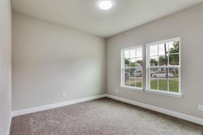 5520 Goodman Avenue - Photo 23
