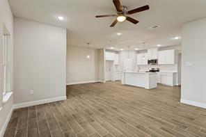 5520 Goodman Avenue - Photo 7