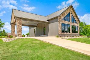 209 Helena Drive - Photo 2