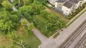 1800 S Trunk Avenue - Photo 2