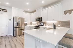 413 Parkside Drive - Photo 4