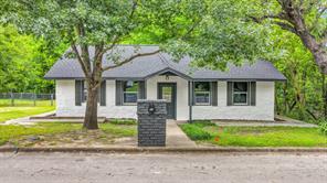 307 S Walnut Street - Photo 1