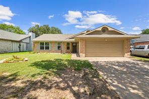 212 Mapleridge Drive - Photo 1