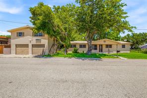 1571 W Ash Street - Photo 1