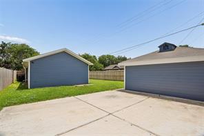 627 S Willomet Avenue - Photo 39