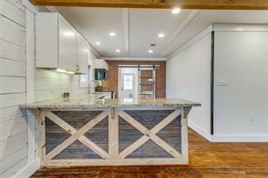 1110 Chestnut Street - Photo 8